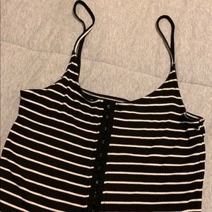 2/29$- American eagle tank top